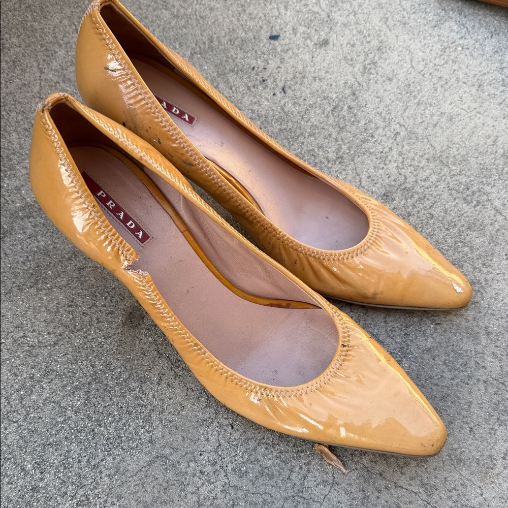 Prada distressed y2k Women's Mustard Patent Leather Heels